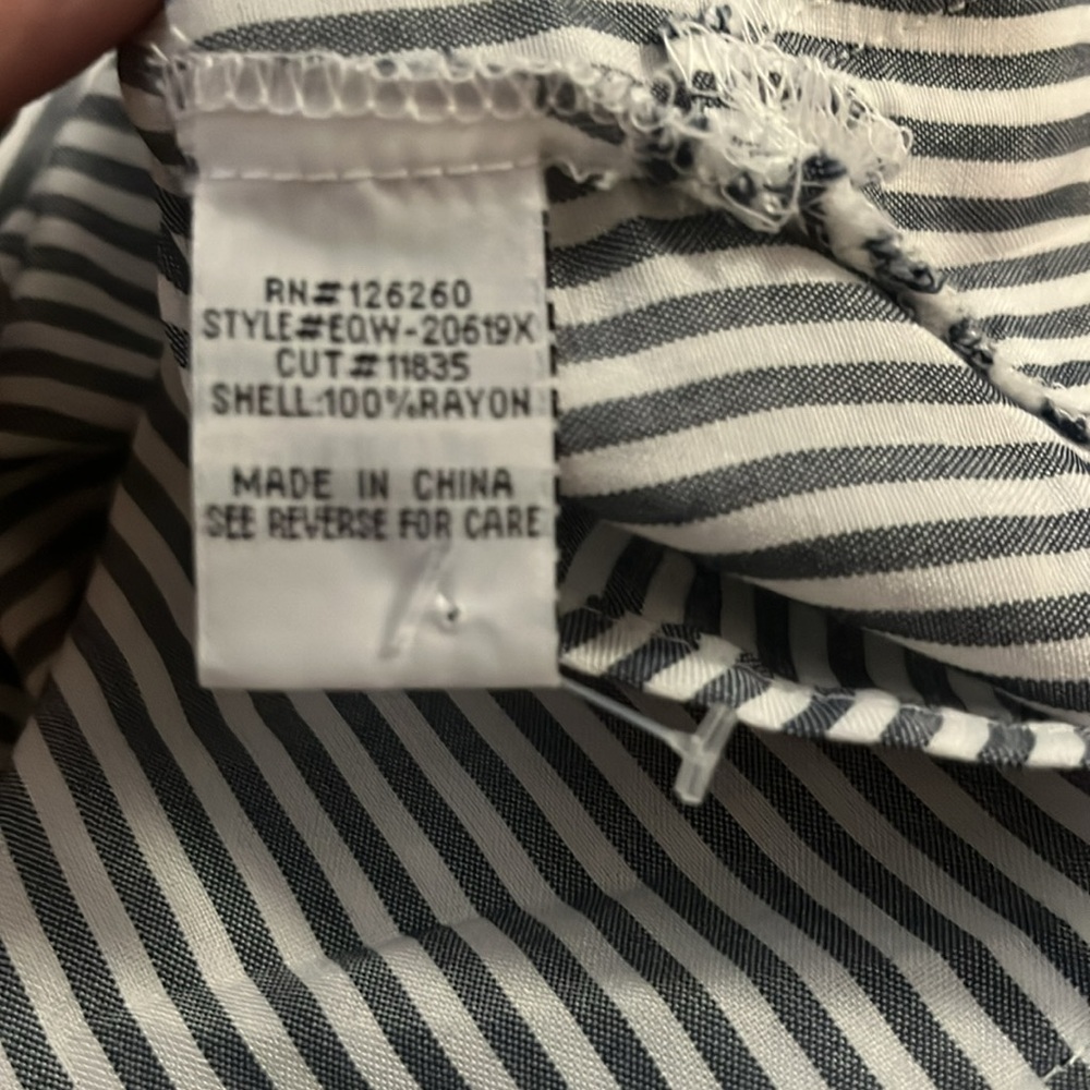 Velvet Heart Plus Striped button down - Picture 7 of 7